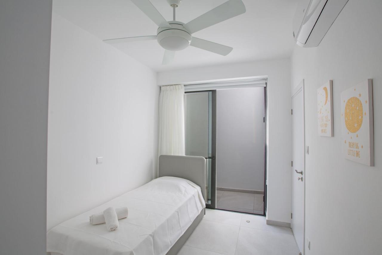 Colour Residences Protaras Extérieur photo
