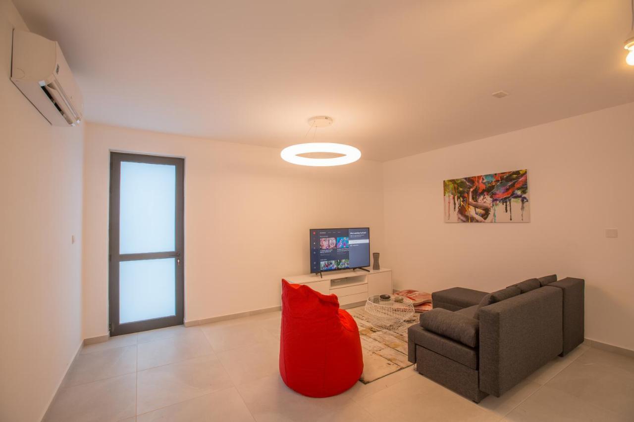 Colour Residences Protaras Extérieur photo